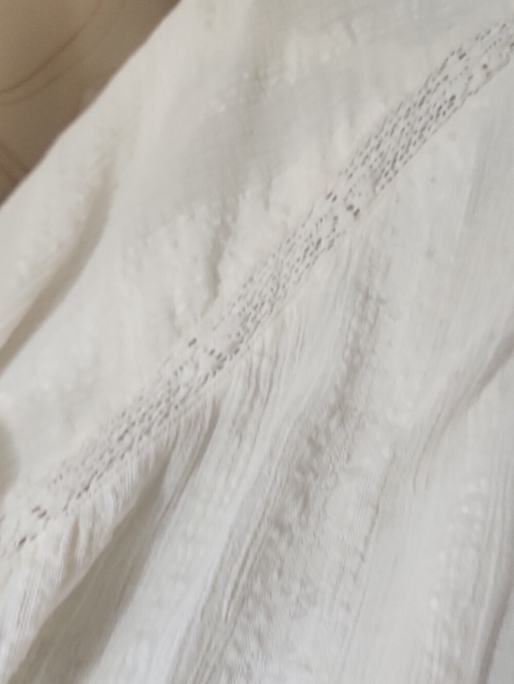 Universal Thread White Button-Front Textured Blouse - Picture 3 of 12